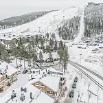Lumina Ski-in Ski-out By Aavalevi 列维